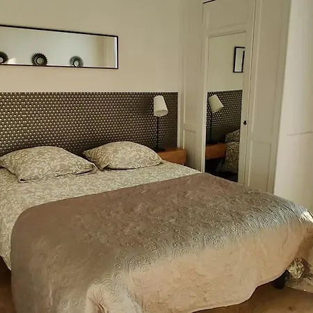 Floor Nest, Balcony Close To Sea And Old-town Apartment *